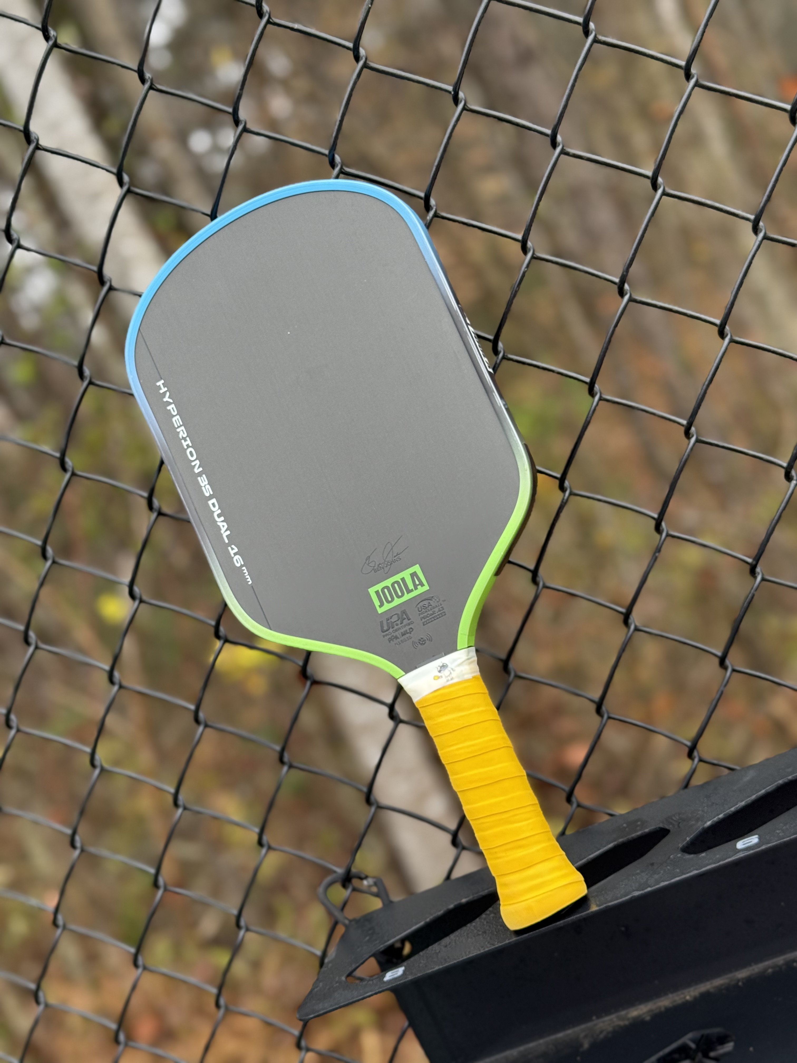 JOOLA Hyperion Dual 3S pickleball paddle detail